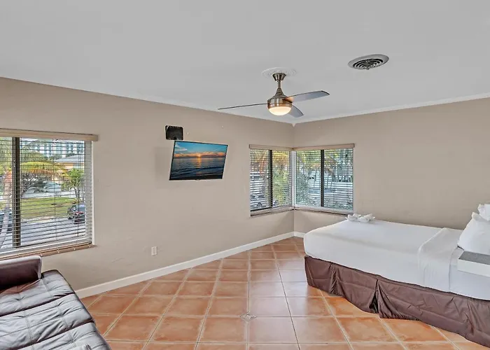Hollywood Beach Hotels